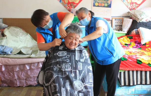 杰佳通智慧养老志愿者参与养老服务