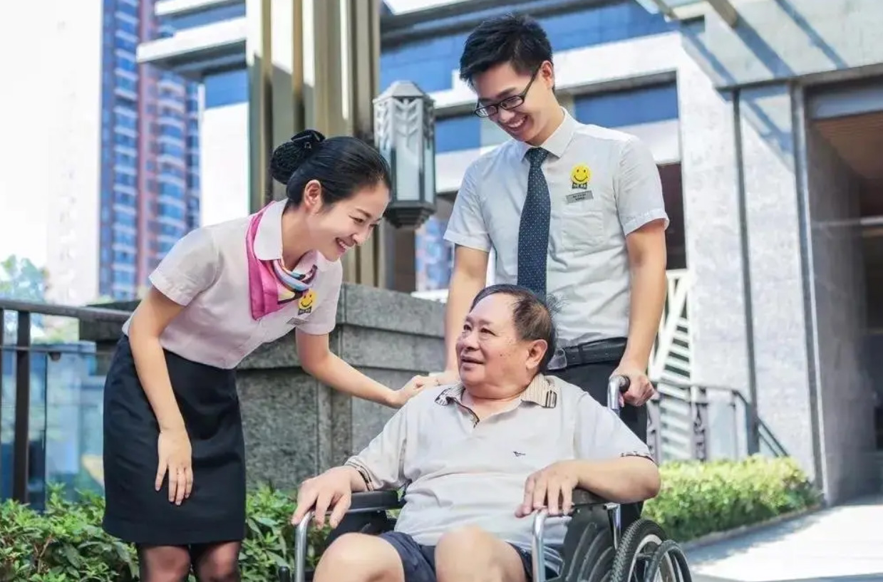 物业服务公司如何做养老服务呢？(图2)