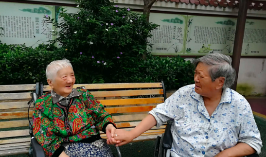 智慧养老系统，打造社区温暖之家，居家养老迎来美好未来