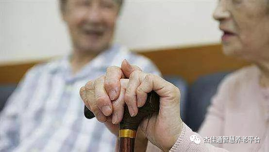 江苏：无锡出台举措帮老人跨越“数字鸿沟”(图2)