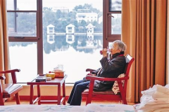 候鸟养老，梦想中的诗和远方